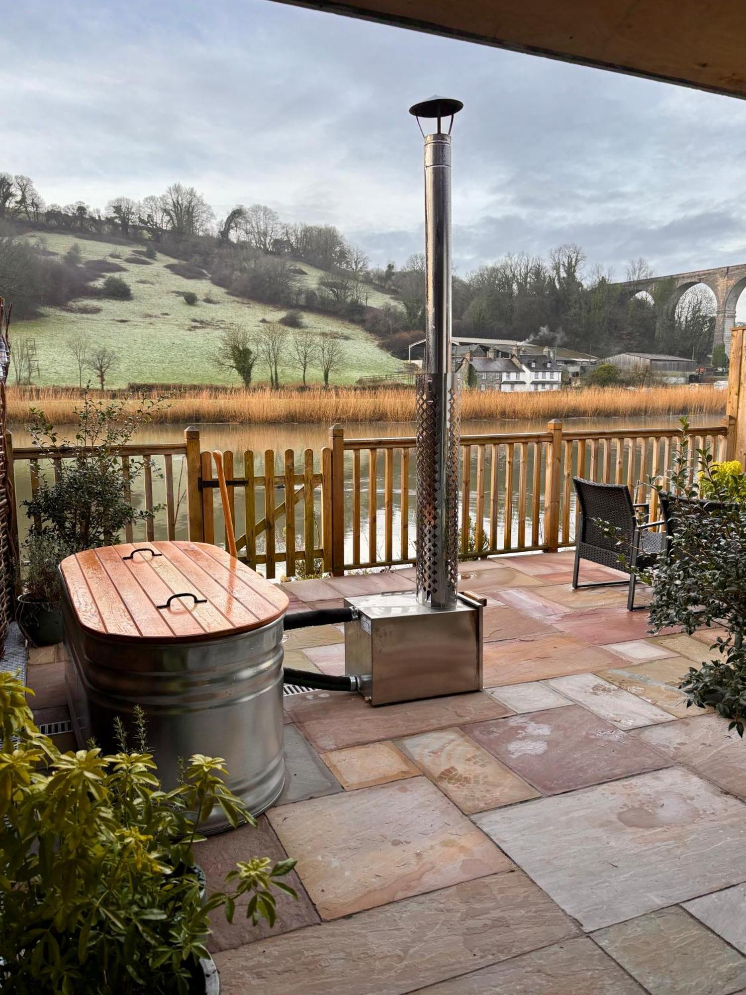 Viaduct River View & Outdoor Bath - Couples Retreat Calstock Екстериор снимка