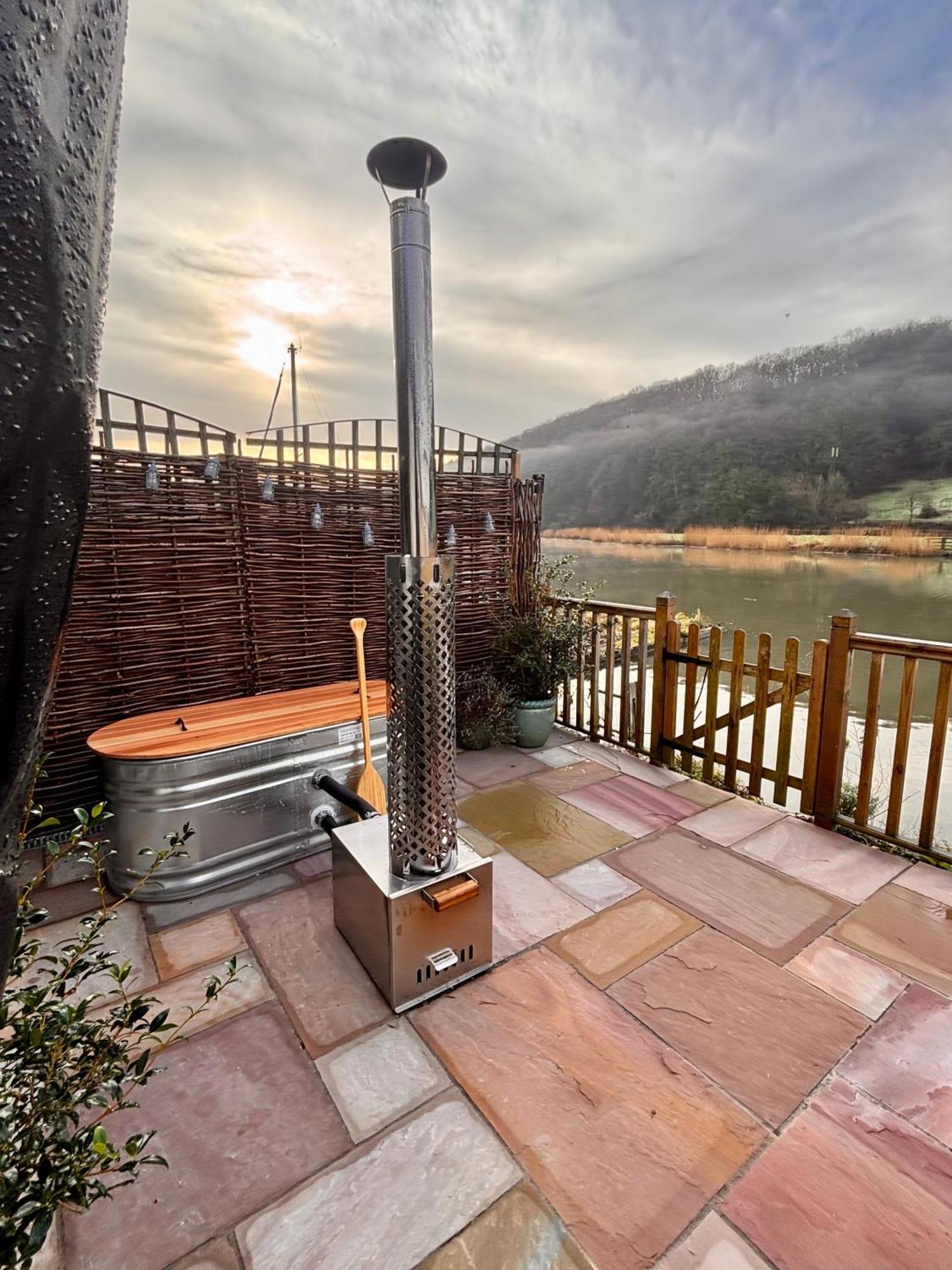 Viaduct River View & Outdoor Bath - Couples Retreat Calstock Екстериор снимка